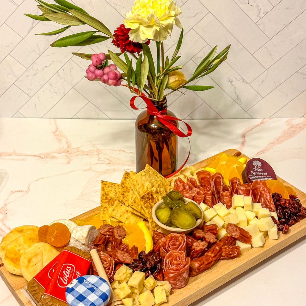 Bites & Buds Holiday Class December 13th